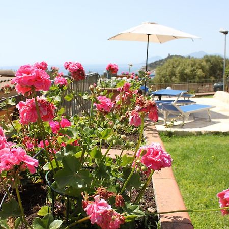 Aparthotel Arbatax Le Terrazze Sul Mare Extérieur photo