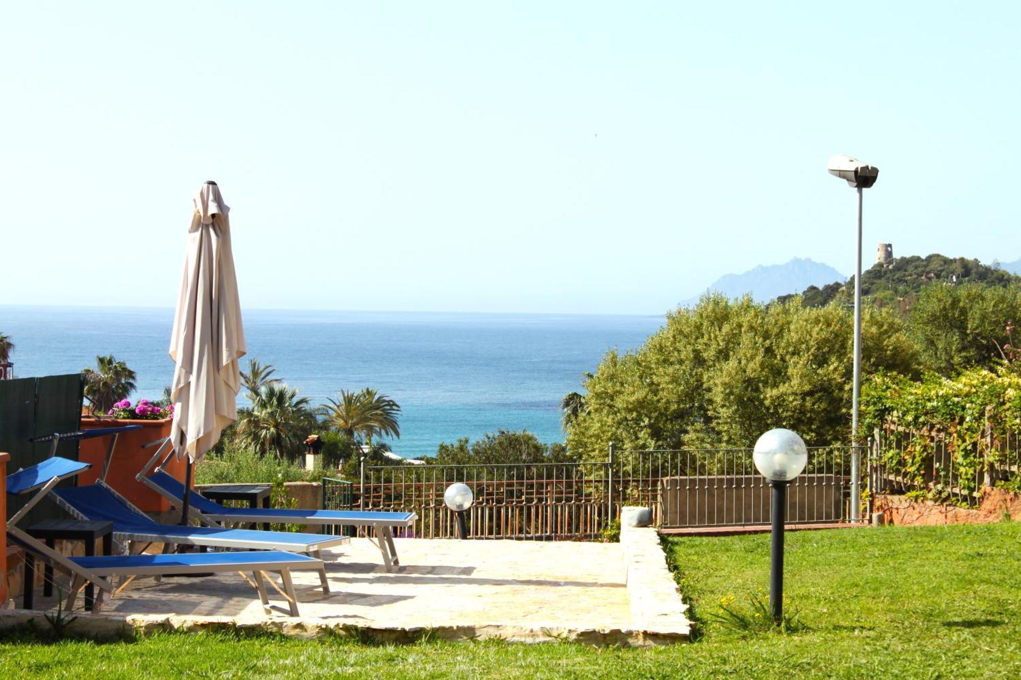 Aparthotel Arbatax Le Terrazze Sul Mare Extérieur photo