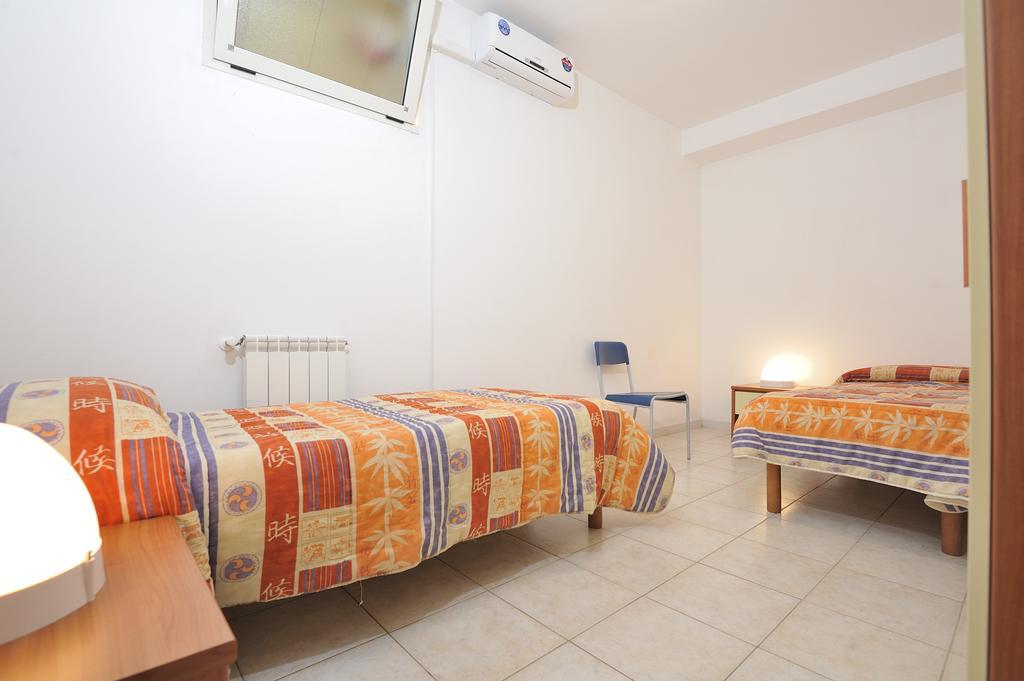 Aparthotel Arbatax Le Terrazze Sul Mare Chambre photo